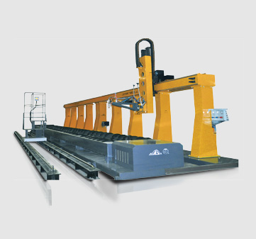 itb8888通博CNCG系列大管径摩擦盘数控相贯线切割机